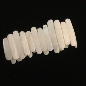Mother of pearl stretch bracelet